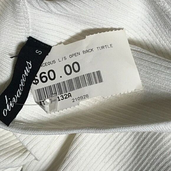 Olivaceous NWT Long Puff Sleeve Open Back Turtleneck Cropped Sweater Small - Picture 4 of 5